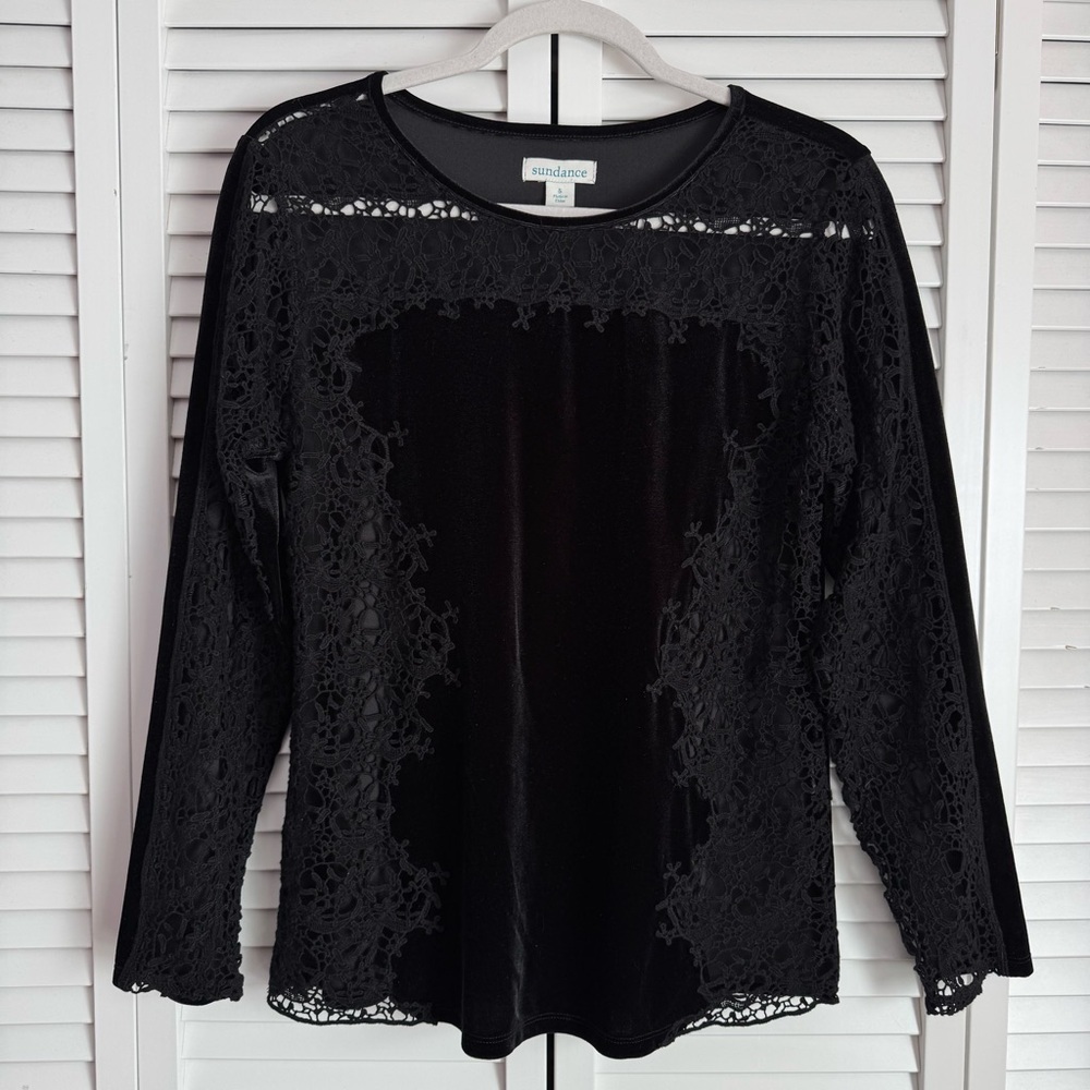 Sundance Lily Paramour Velvet Crochet Lace Black Goth Whimsical Top Small